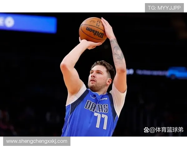 东契奇砍下30分11助攻8失误 全场投篮22中9表现起伏不定